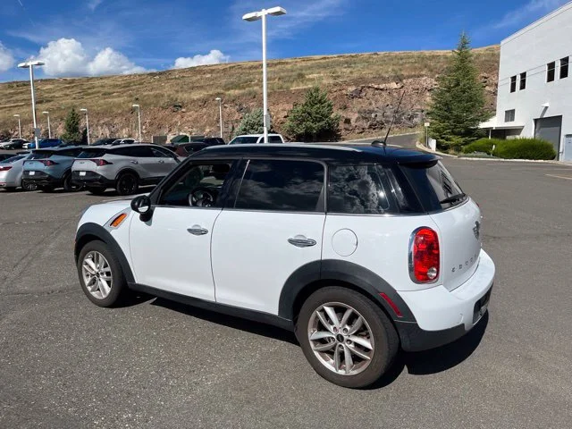 Used 2014 Light White MINI Base image 11