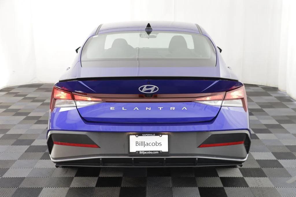 Used 2025 Intense Blue Hyundai SEL Sport image 16