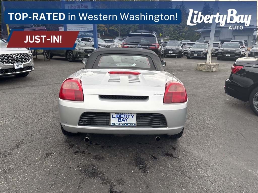 2000 Toyota MR2 Spyder Base photo 4