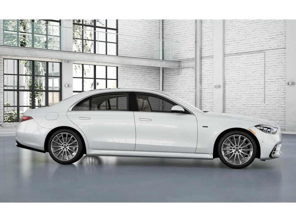 Used 2025 White Mercedes-Benz S 580e image 15