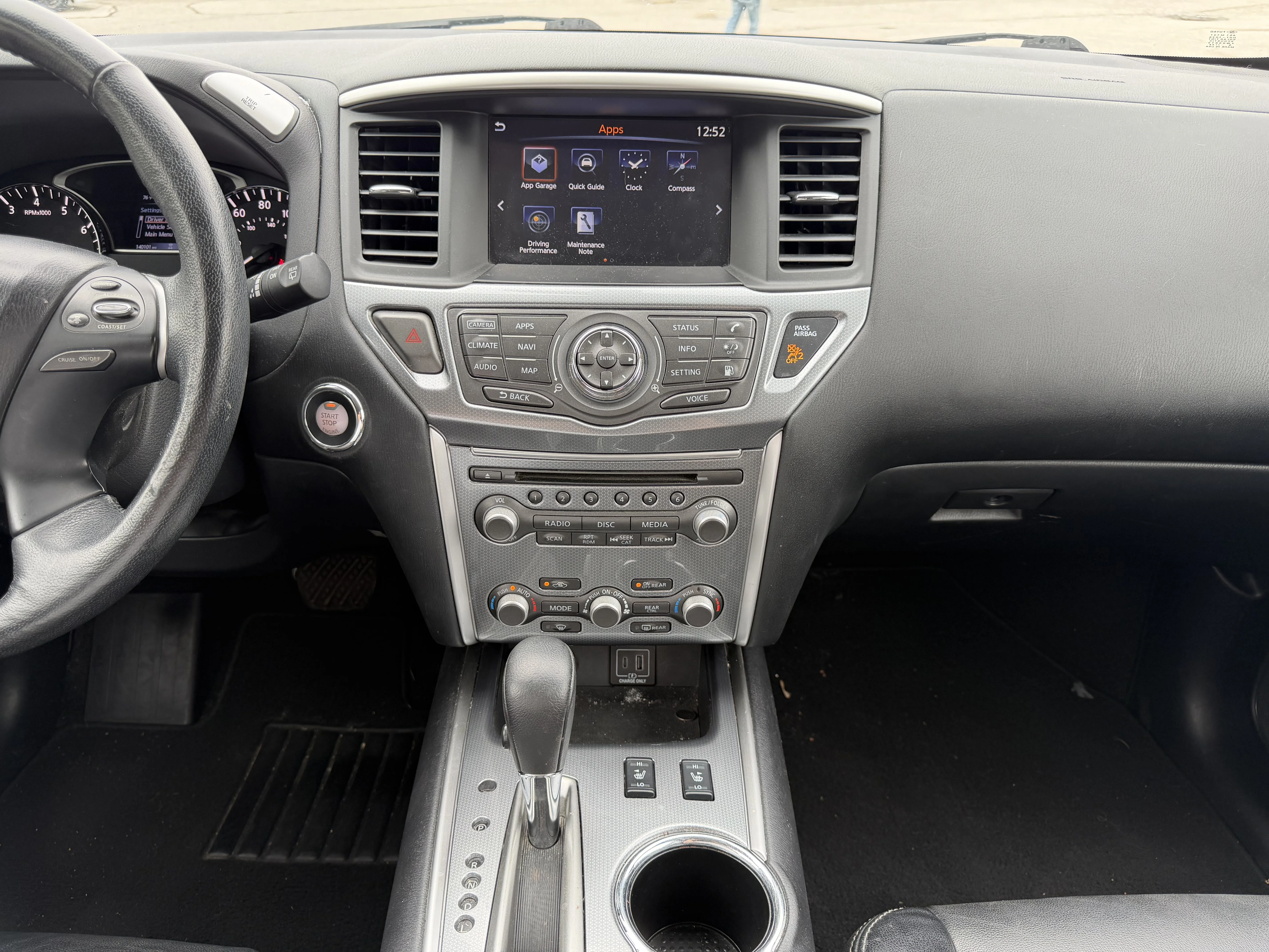 Used 2019 Glacier White Nissan SL image 22