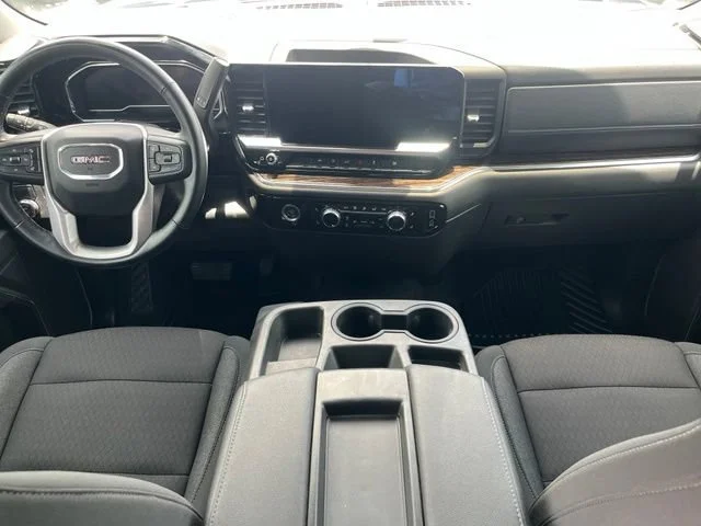 Used 2024 Summit White GMC Elevation image 16
