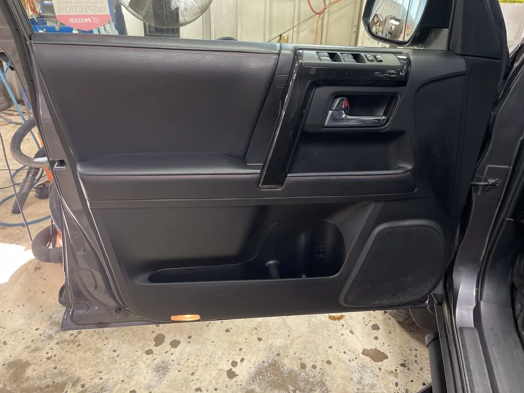 Used 2021 Gray Toyota Venture image 15