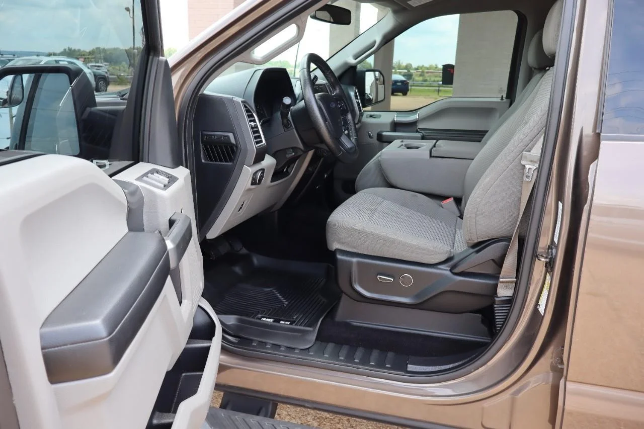 Used 2016 Caribou Metallic Ford XLT image 13