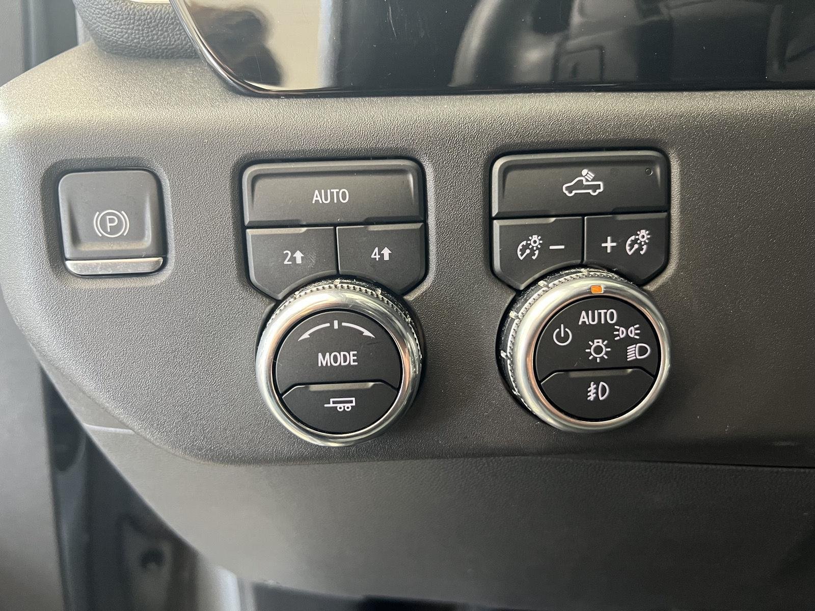 Used 2023 Sterling Metallic GMC Elevation image 9