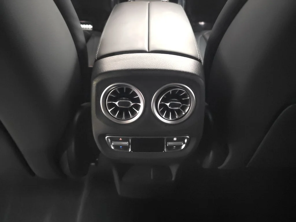 Used 2025 Twilight Blue Metallic Mercedes-Benz G 550 image 28