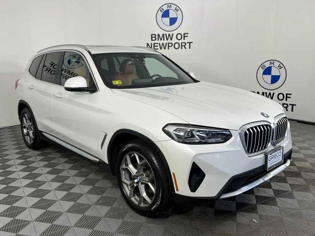 2022 BMW X3 xDrive30i's photo