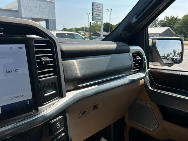 Used 2021 White Metallic Ford Lariat image 38