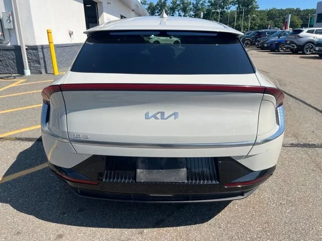 Used 2023 Glacier Kia Wind image 4