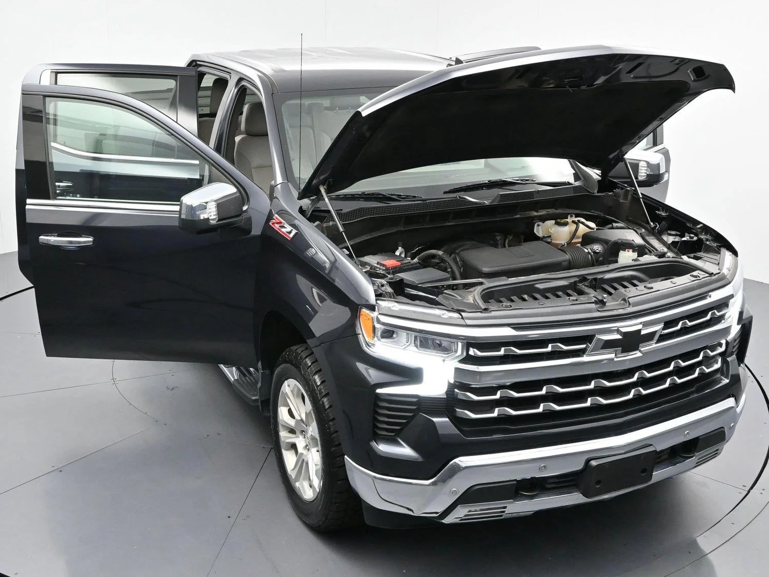 Used 2022 Dark Ash Metallic Chevrolet LTZ image 40