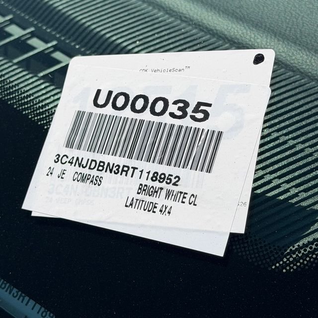 Used 2024 White Jeep Latitude image 13