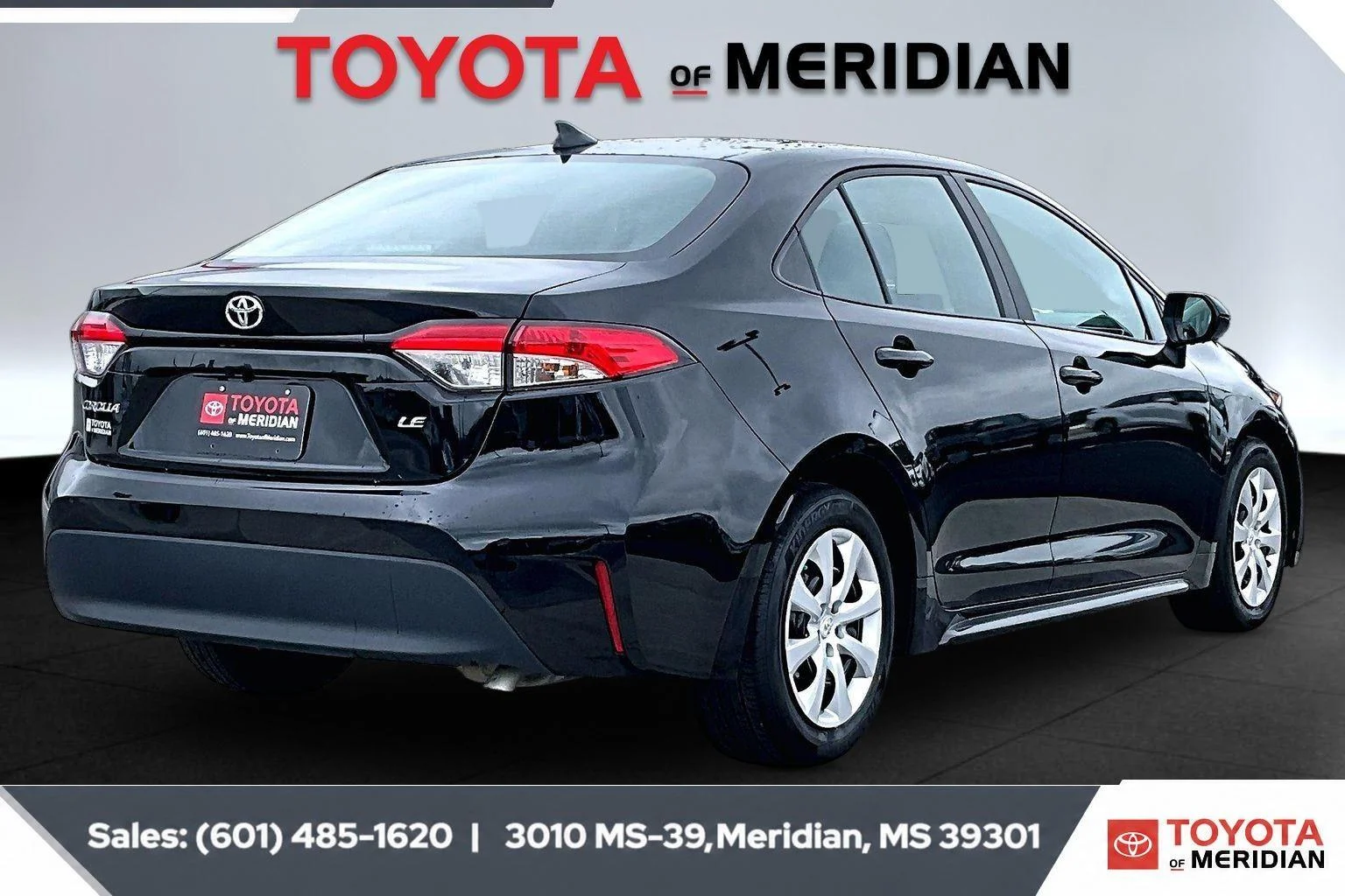 Used 2024 Midnight Black Metallic Toyota LE image 11