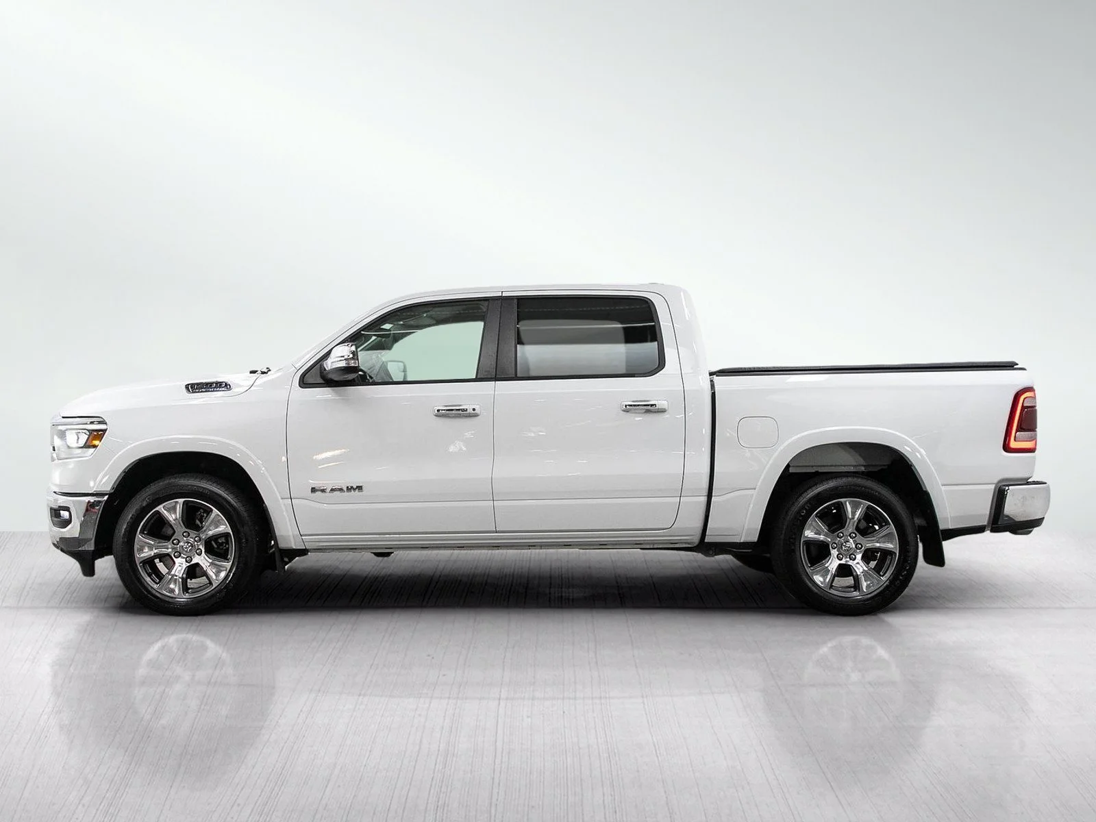 Used 2022 RAM Ram 1500 Pickup Laramie with VIN 1C6SRFJT7NN330326 for sale in Wayzata, Minnesota