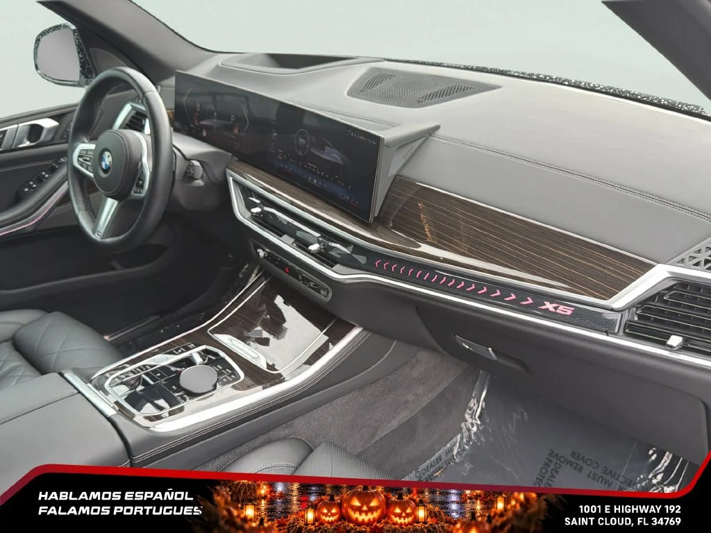 Used 2024  BMW xDrive40i image 39