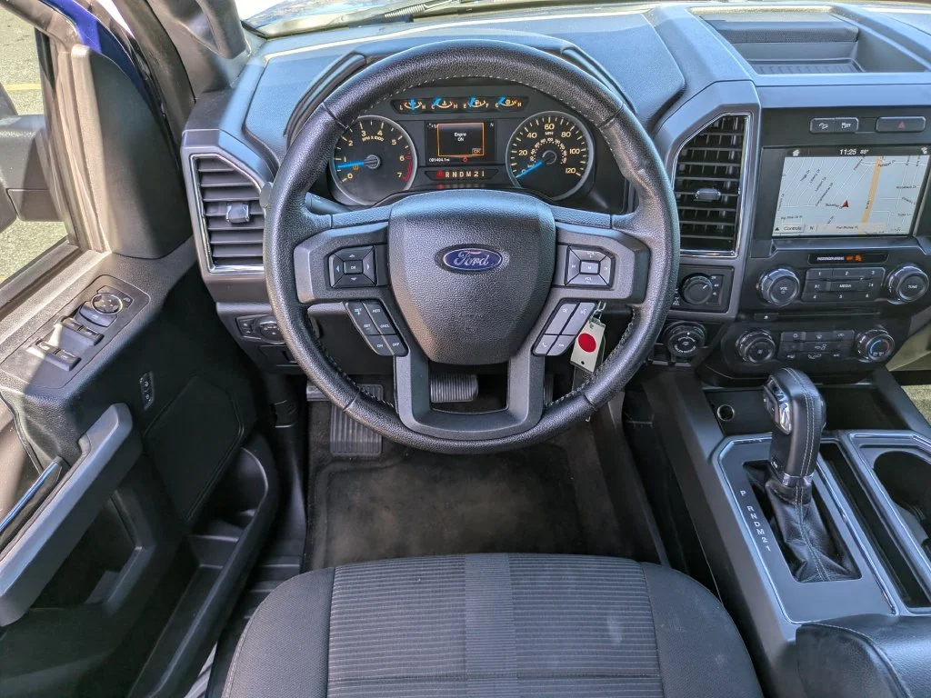 Used 2016 Blue Flame Metallic Ford XLT image 18