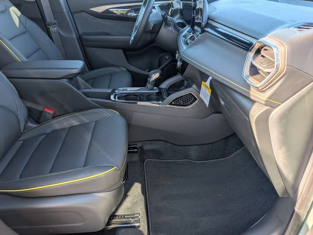 New 2026 Cacti Green Chevrolet ACTIV image 27
