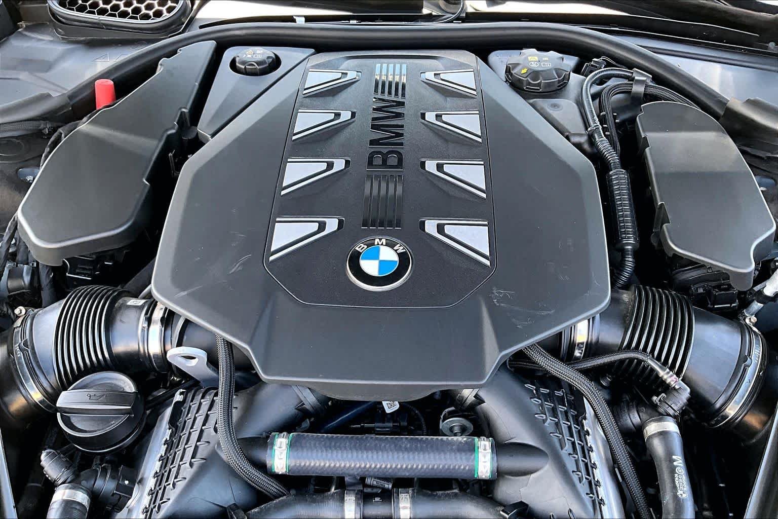 Used 2024 Brooklyn Grey Metallic BMW 760i xDrive image 31