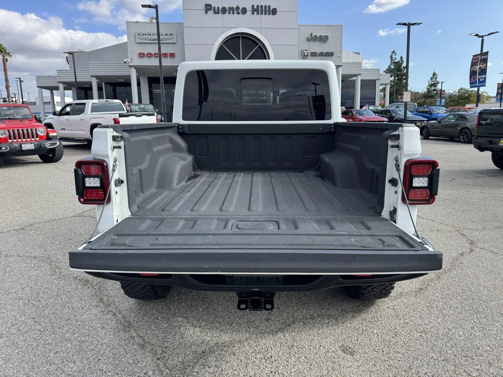 Used 2021 Bright White Clearcoat Jeep Rubicon image 14