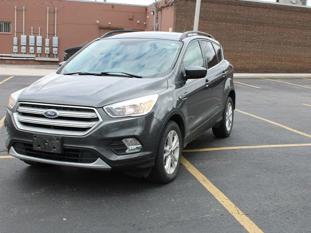 Used 2018 Ford Escape SE with VIN 1FMCU9GD8JUB80896 for sale in North Olmsted, OH
