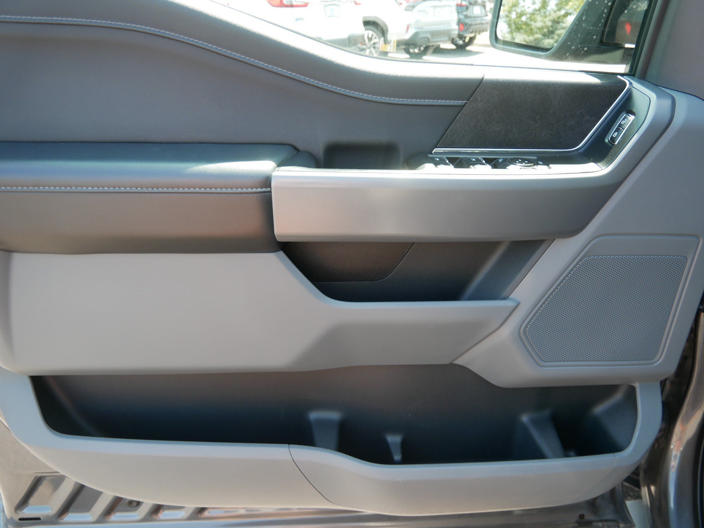 2025 Ford F-150 XLT - Photo 19