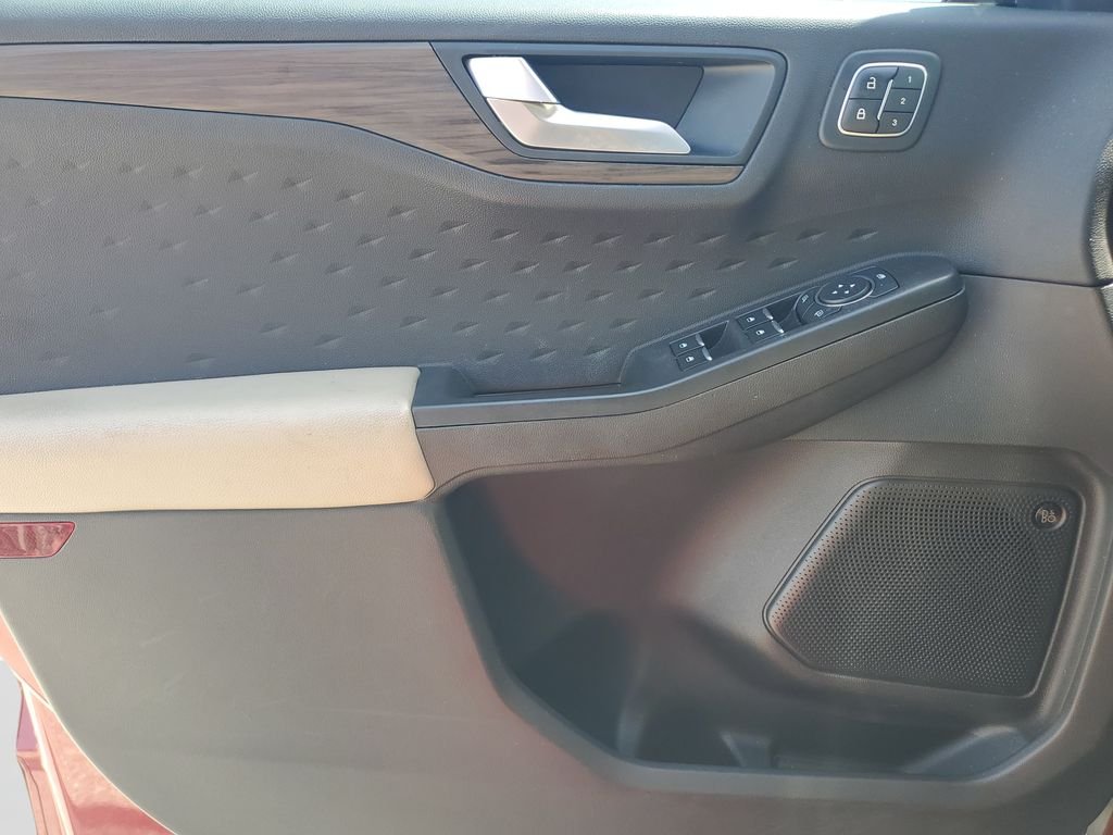 2020 Ford Escape Titanium - Photo 20