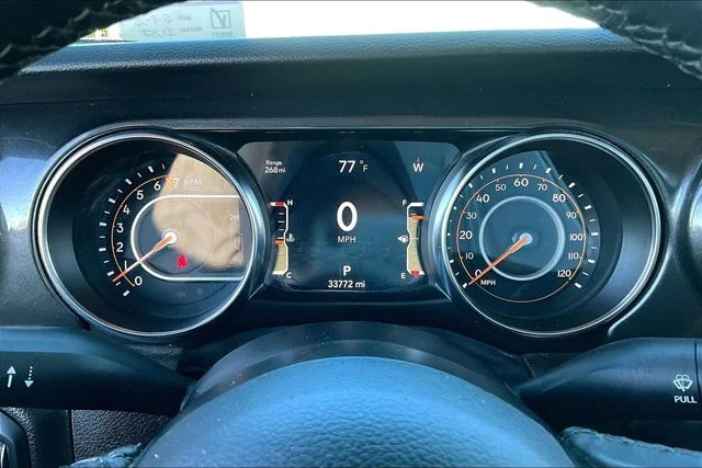 Certified Used 2022 Black Jeep Sport image 14