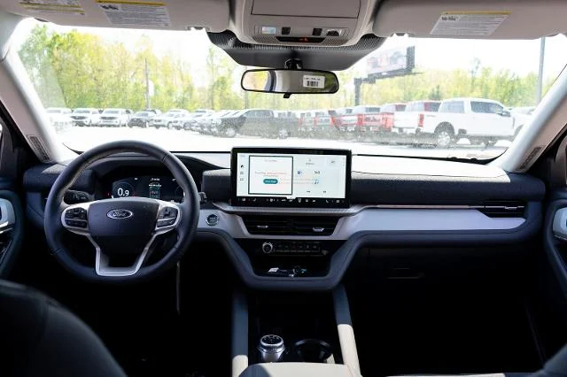 New 2026 Carbonized Gray Metallic Ford Active image 20