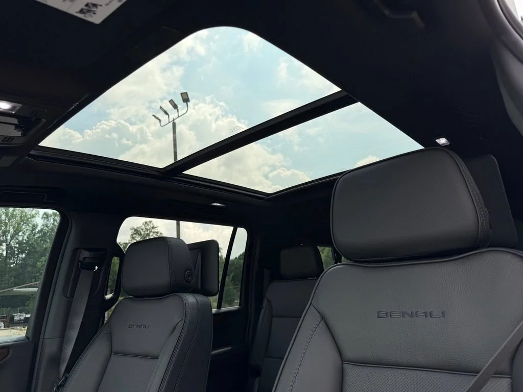 2026 GMC Yukon XL Denali - Photo 19