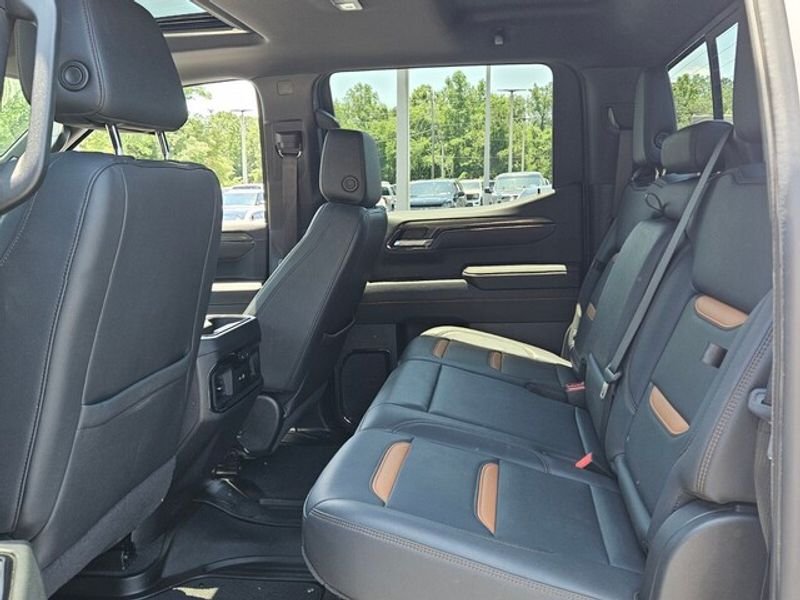 2024 GMC Sierra 1500 AT4 - Photo 7