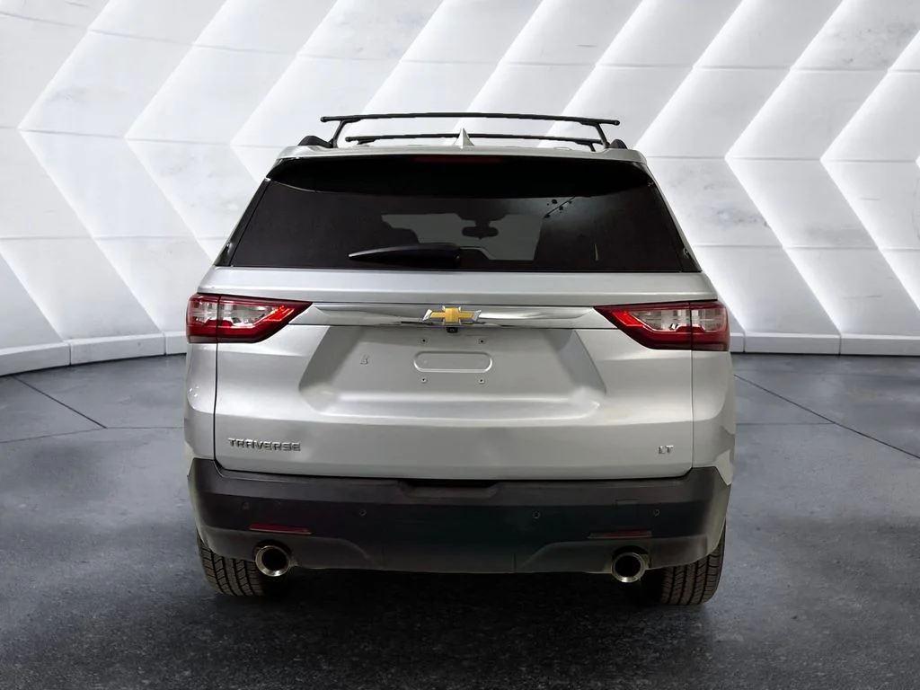 Used 2020 Silver Chevrolet LT image 5