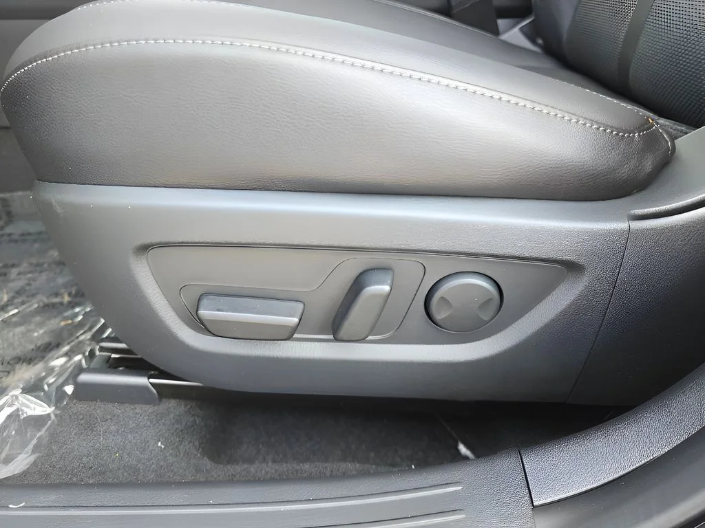 Used 2026 Polymetal Gray Metallic Mazda Premium image 16