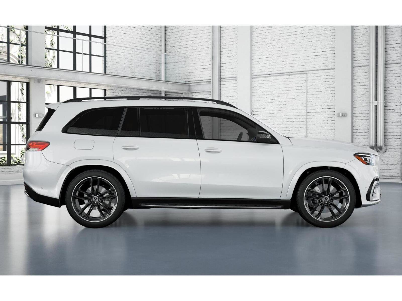 New 2026 MANUFAKTUR Moonlight White Metallic Mercedes-Benz GLS 450 image 3