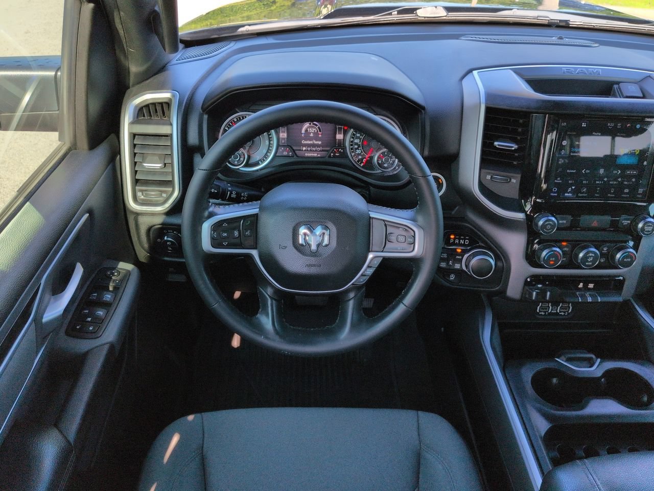 Used 2022 Diamond Black Ram Big Horn image 15