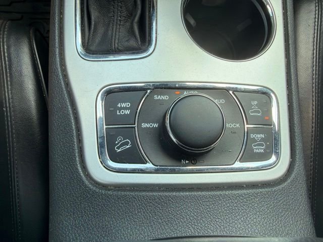 Used 2016 White Jeep High Altitude image 15