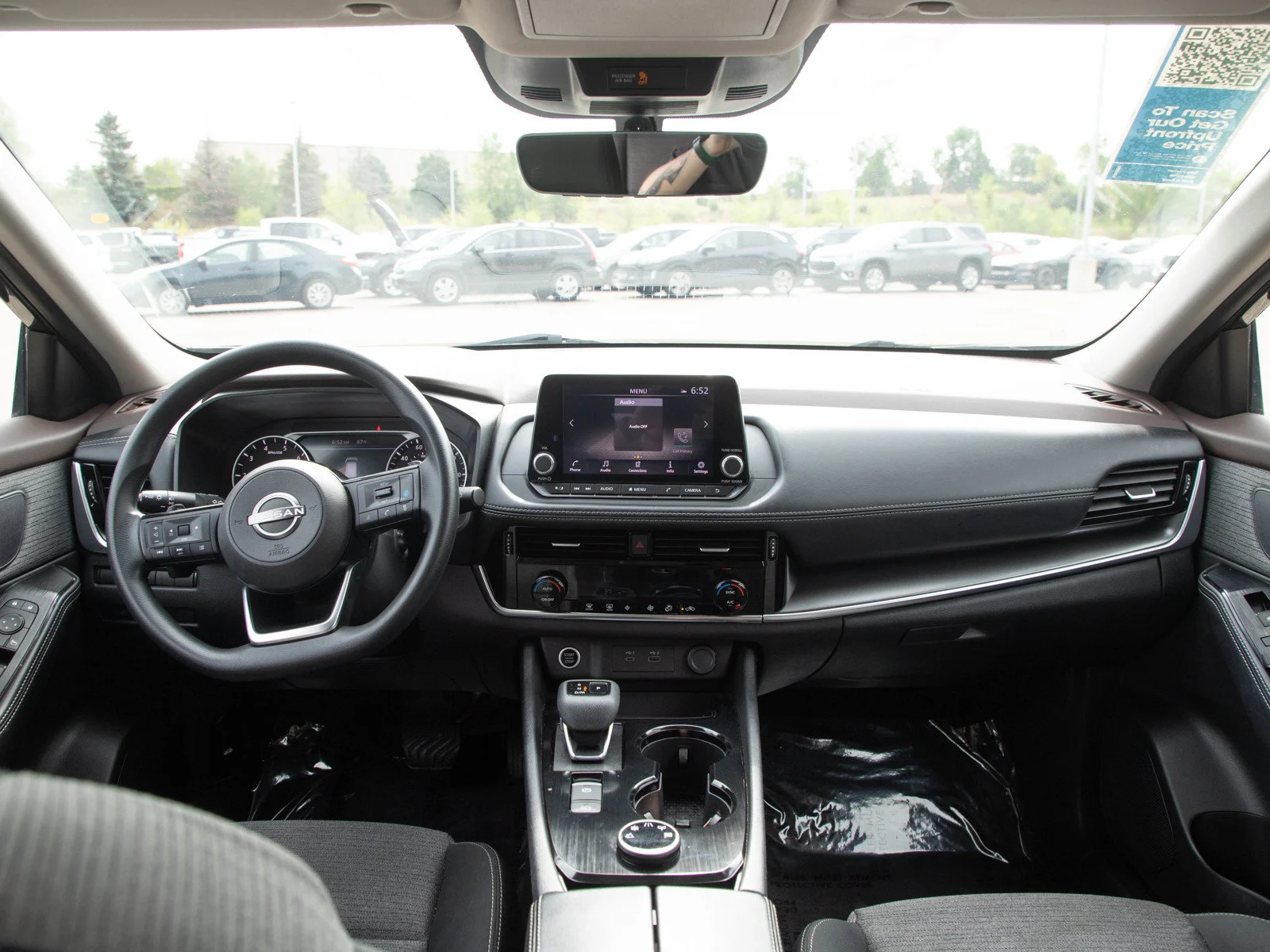 Used 2022 Super Black Nissan SV image 16