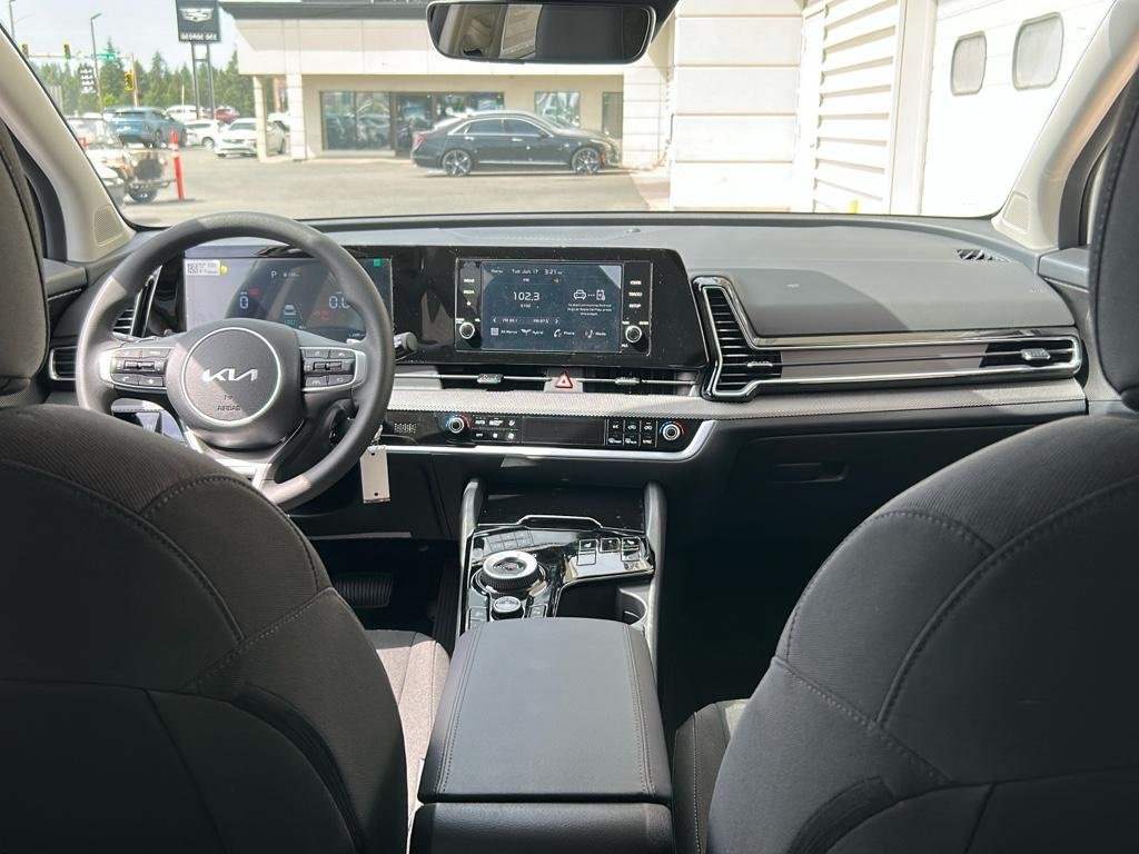 2025 Kia Sportage LX Hybrid - Photo 16