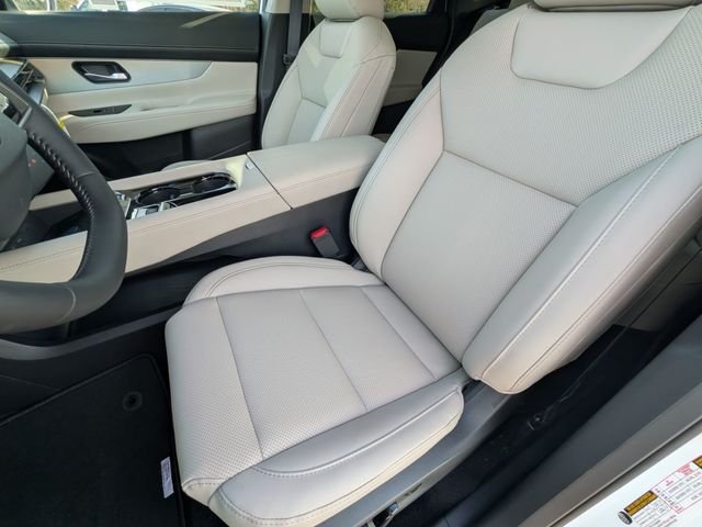 New 2026 Everest White Pearl TriCoat Nissan SL image 18