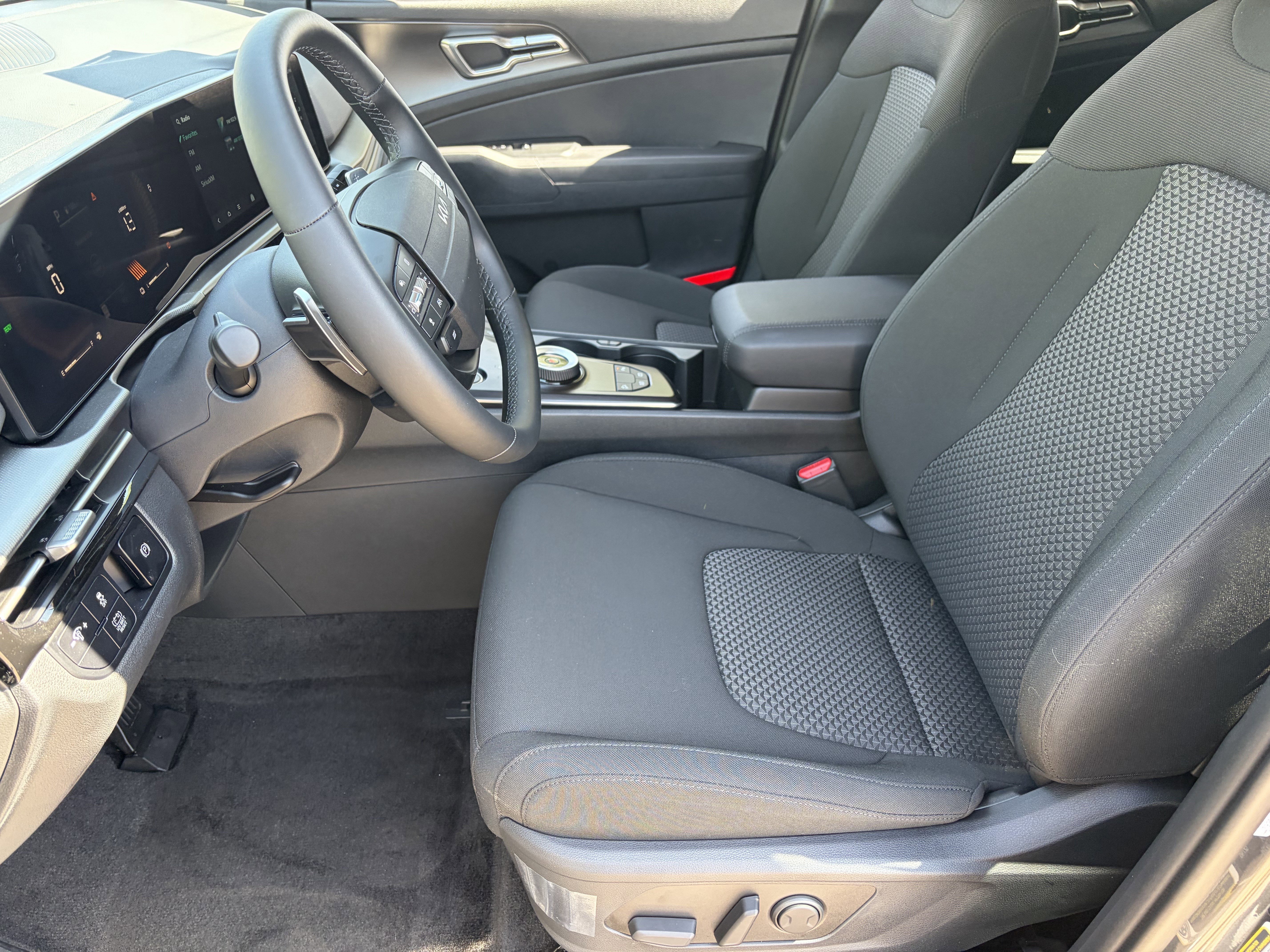 2026 Kia Sportage S Hybrid - Photo 17