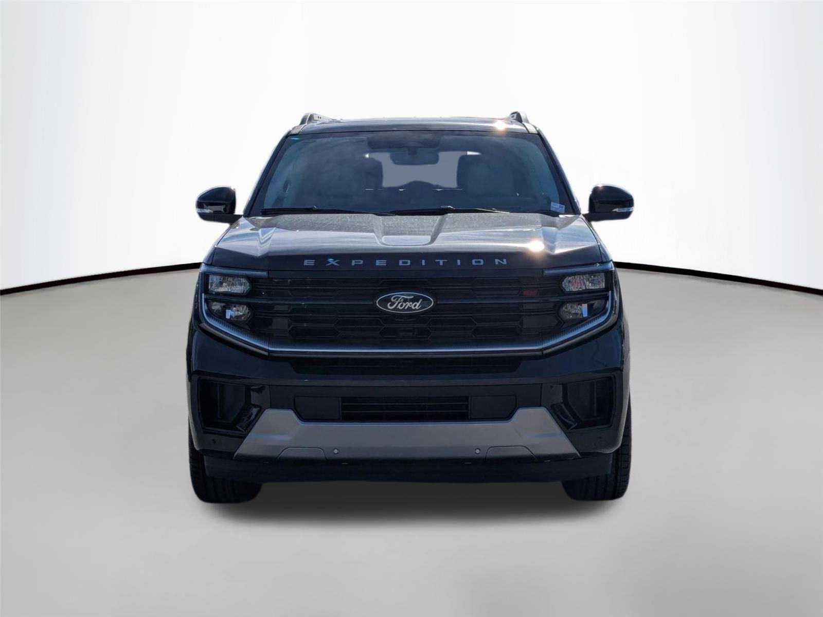 New 2025 Dark Matter Gray Metallic Ford Platinum® MAX image 2