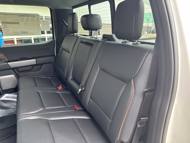 New 2027 Star White Metallic Tri-Coat Ford Lariat image 13
