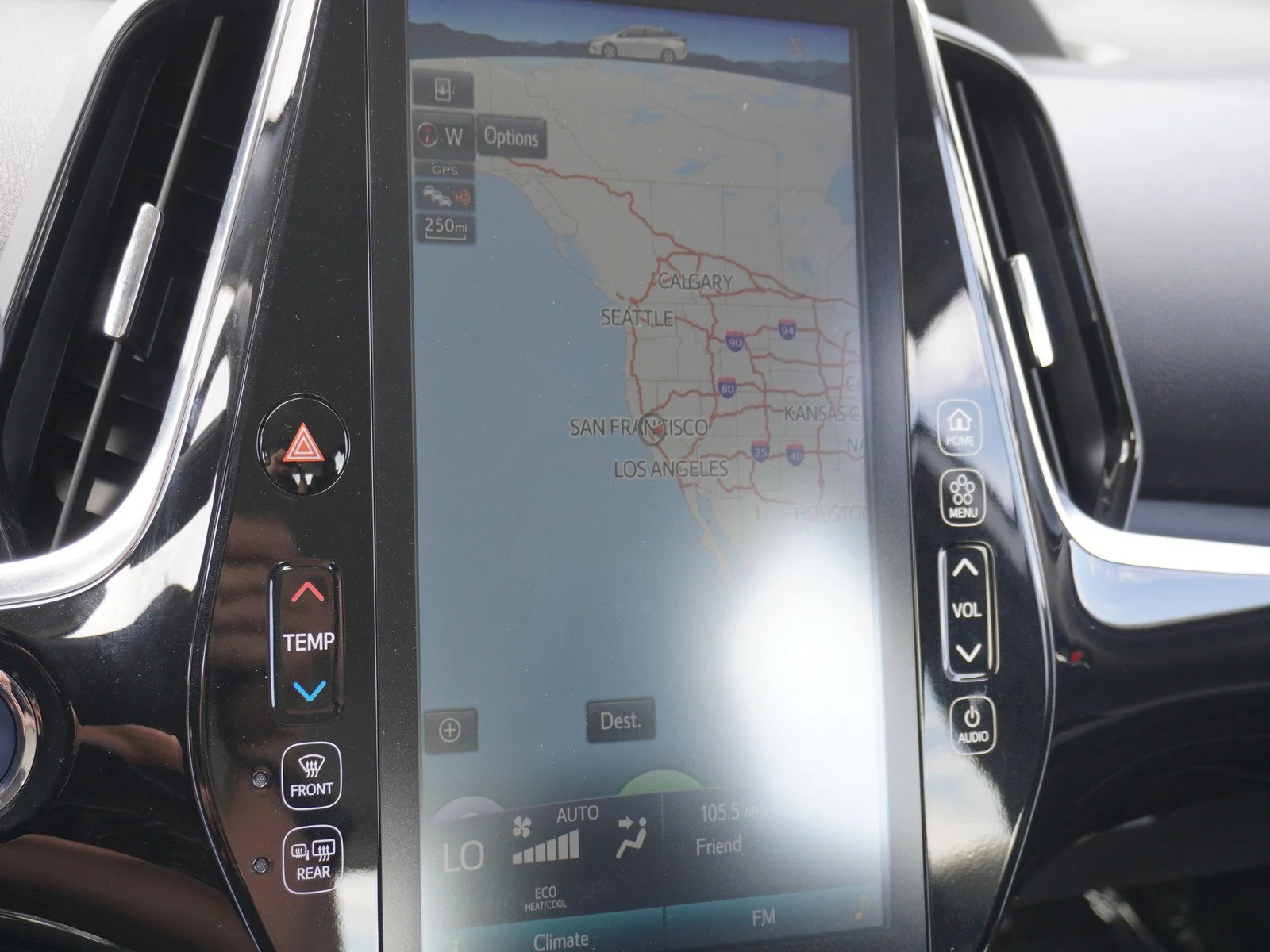 Certified Used 2022 Wind Chill Pearl Toyota XLE image 26