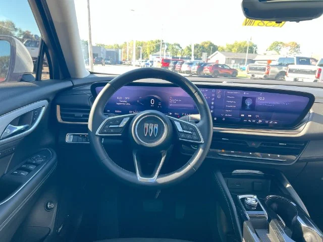Used 2024 White Buick Avenir image 13