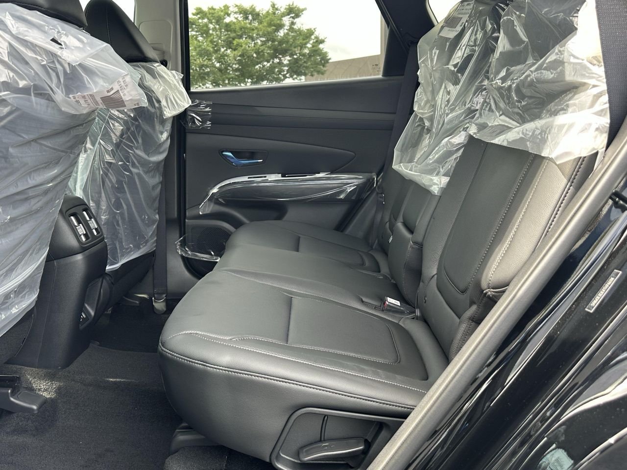 New 2026 Phantom Black Hyundai Limited image 18