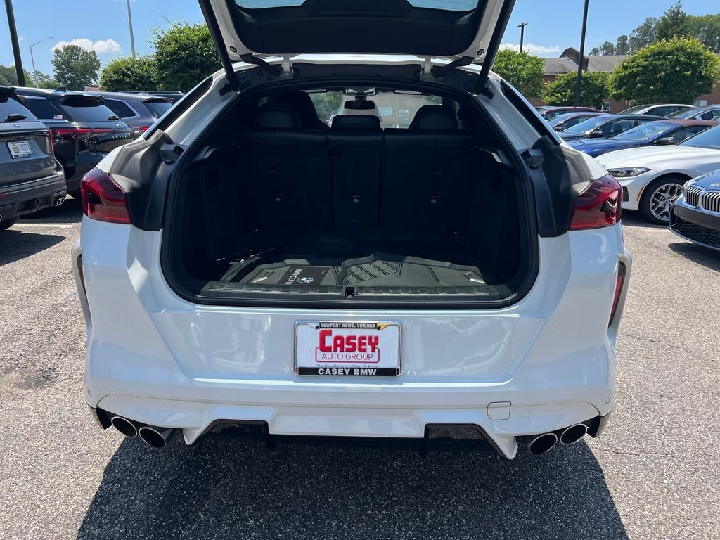 Used 2023 White BMW Base image 23