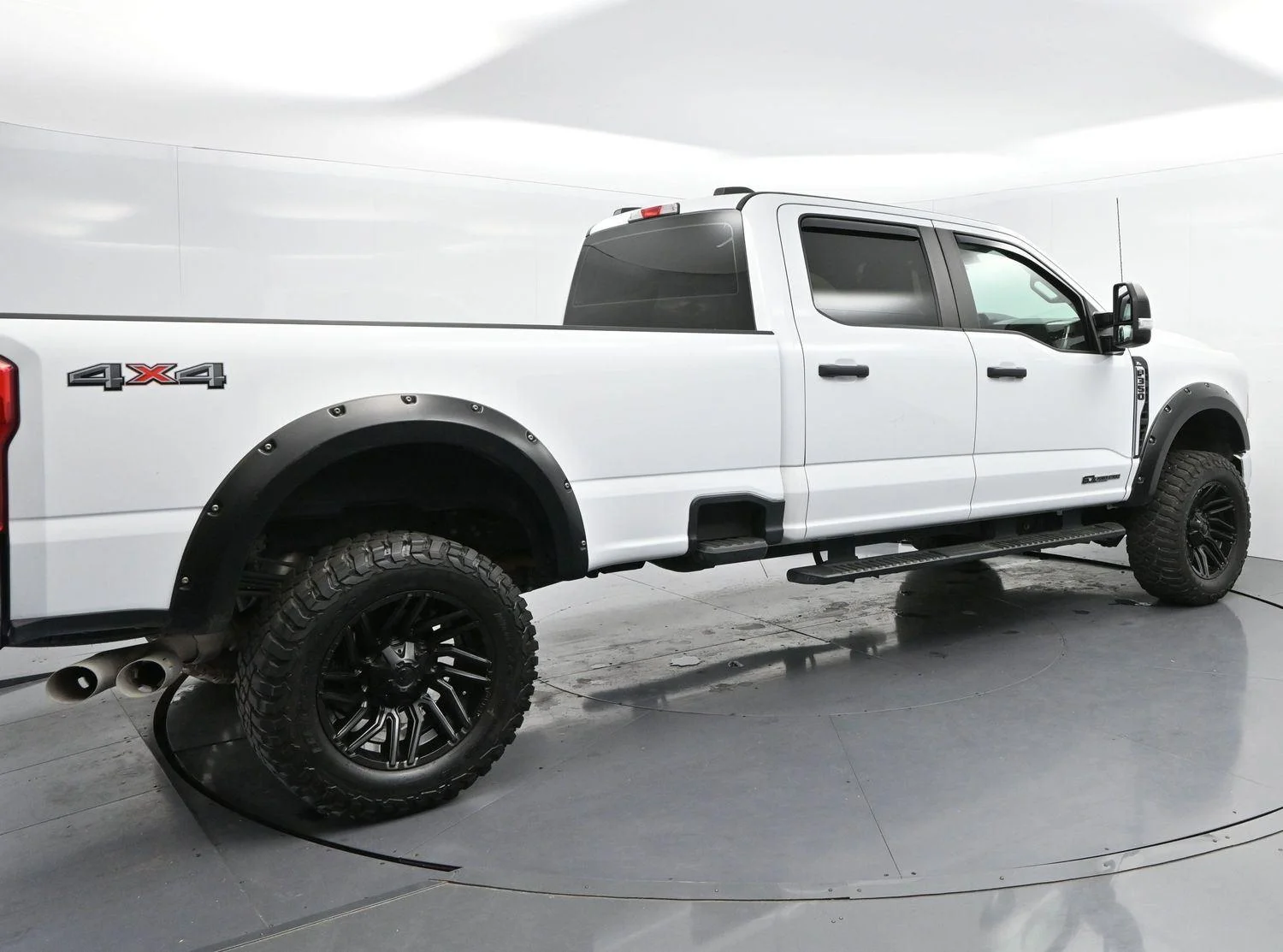 Used 2023 Oxford White Ford XL image 7