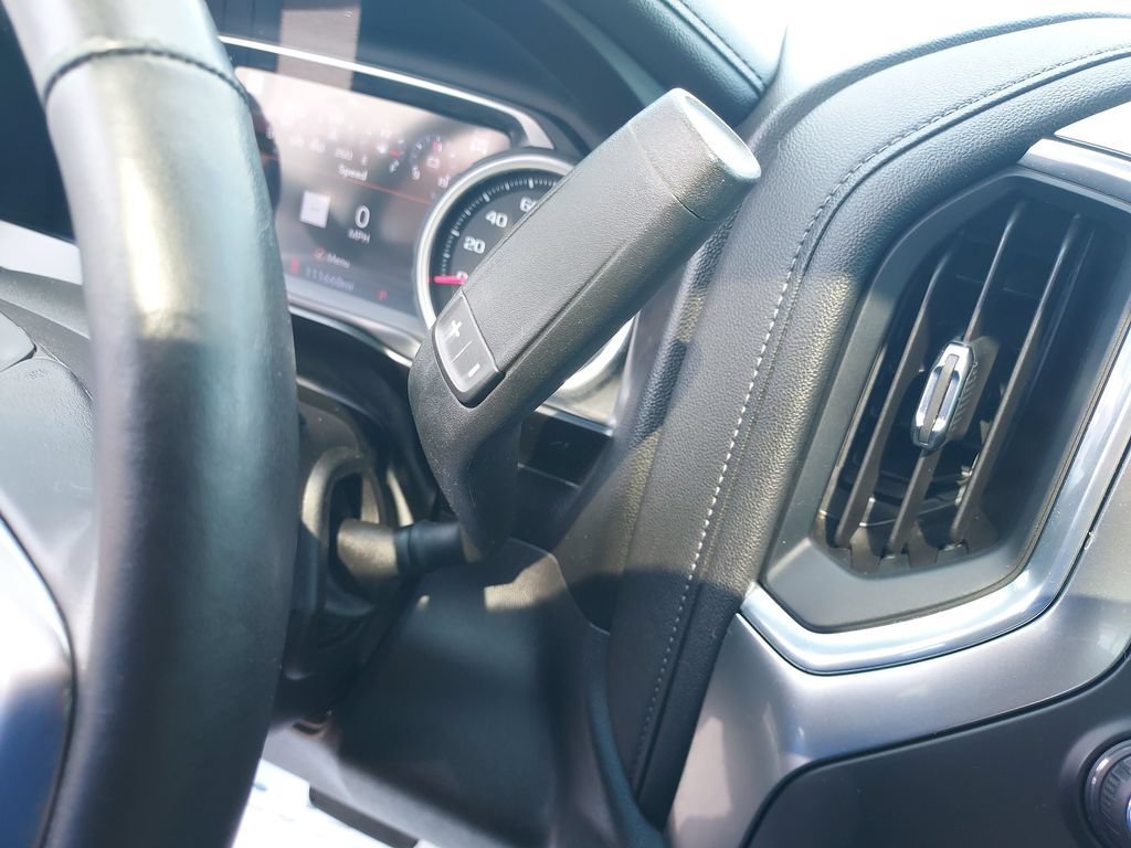 Used 2020 IRIDESCENT PEARL TRICOAT Chevrolet LTZ image 26