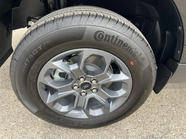 New 2026 Shadow Black Ford XLT image 58