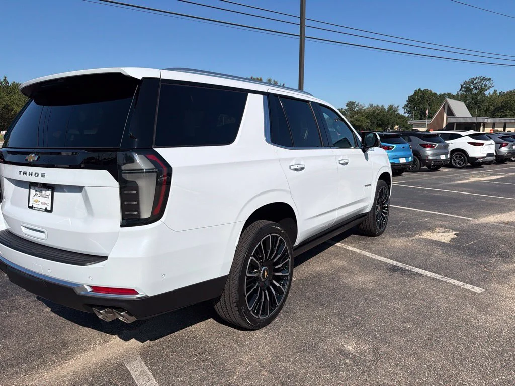 New 2026 Polar White Tricoat Chevrolet High Country image 5