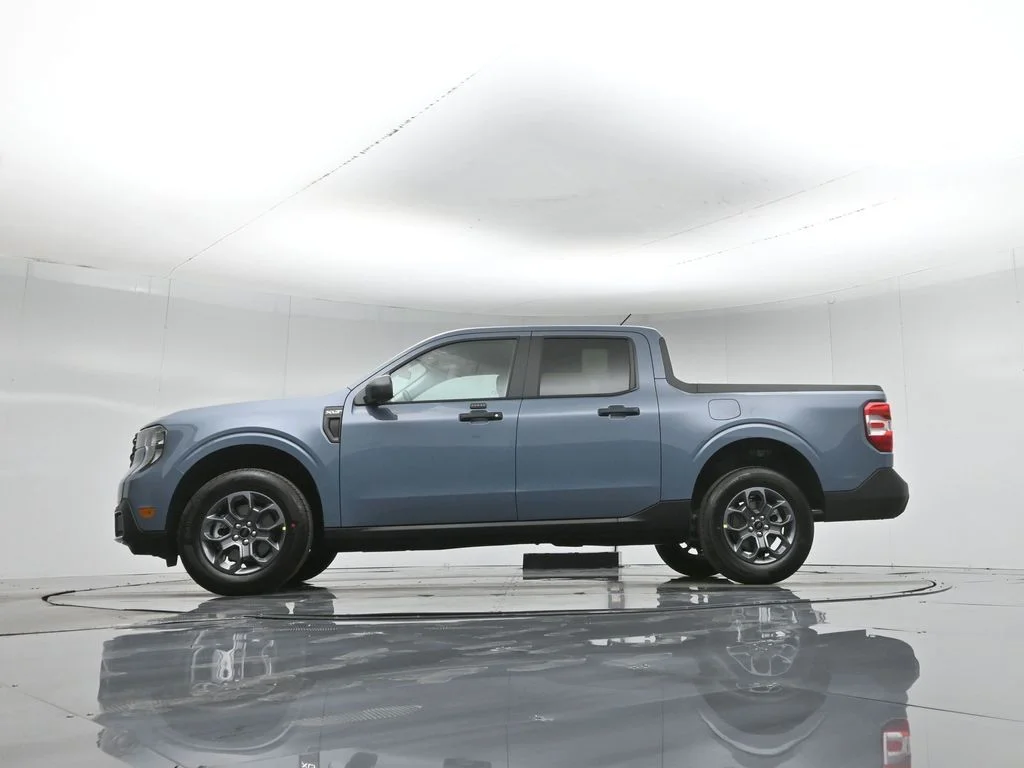 New 2026 Gray Ford XLT image 7