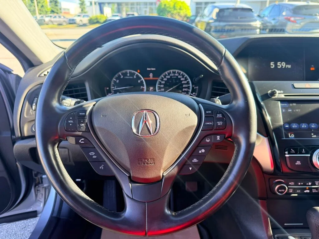 Used 2019 Modern Steel Metallic Acura Premium Dilawri Certified   Local BC   Clean Title image 11